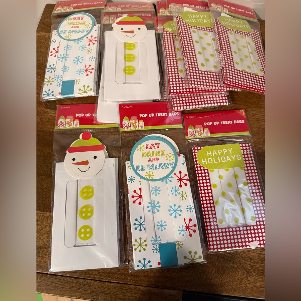 33 holiday treat bags Bundle of 11 packs of Holiday treat bags, total 33 bags